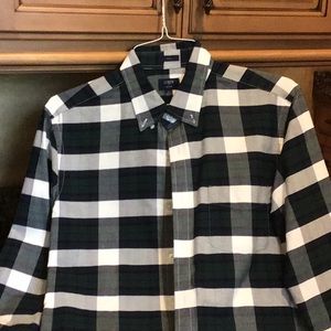 J crew long sleeved plaid button down shirt